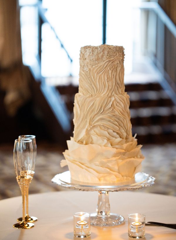 10 Unique Wedding Cake Styles